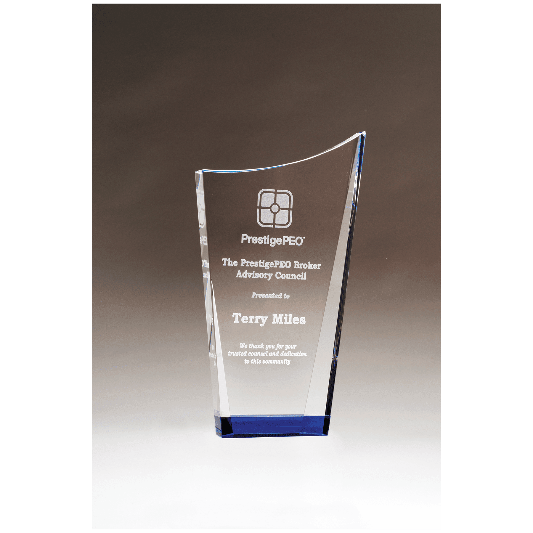 5 5/8" x 9 5/8" x 1 1/4" Contemporary Series Crystal with Blue